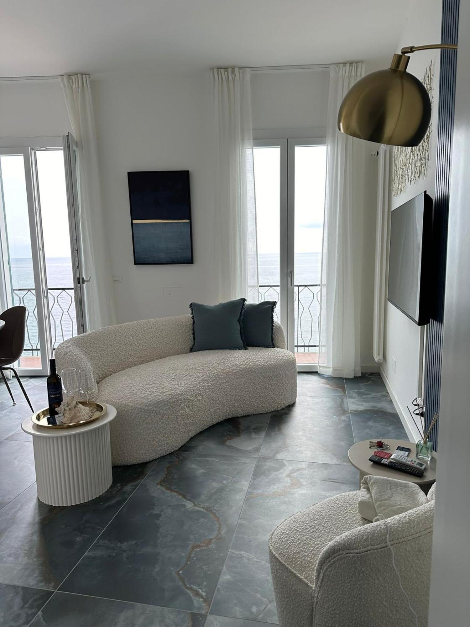 "Maison Mare" Fronte Spiaggia Ceriale Exterior foto